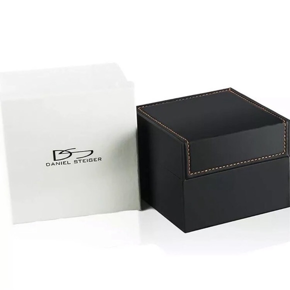 Daniel Steiger Chronograph Sports Watch - Picture 3 of 3